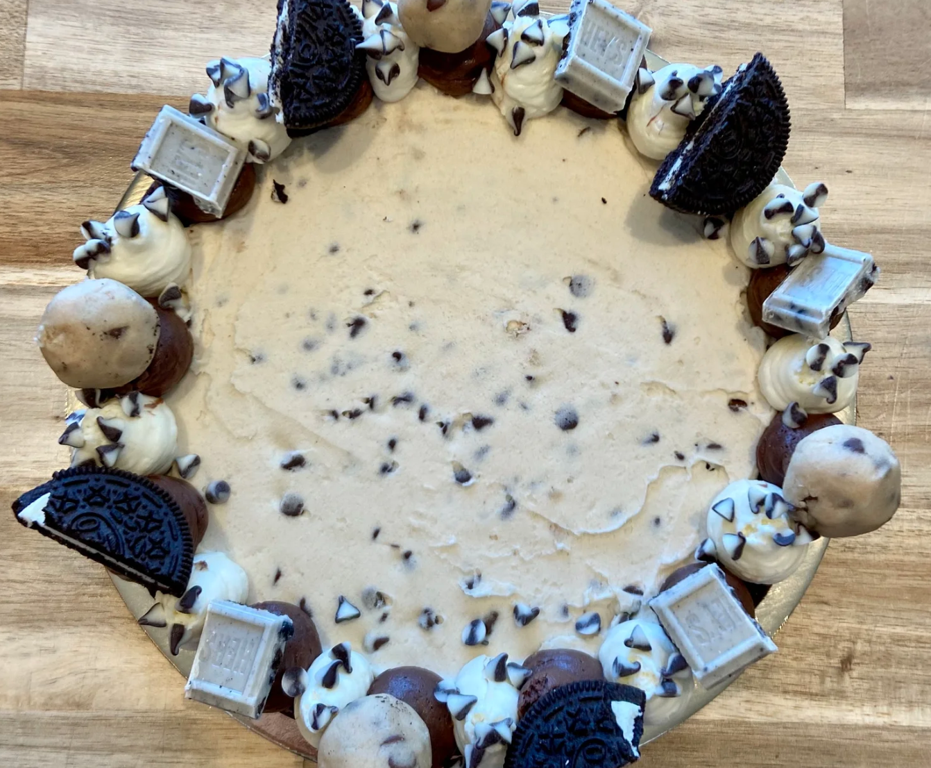 The Ultimate Cookie Cake!